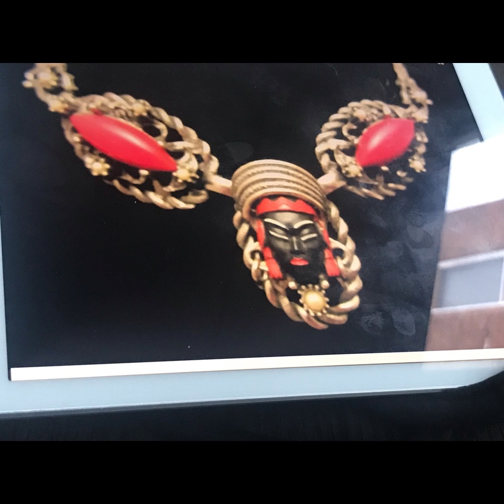 Necklace - Picture 8 of 8